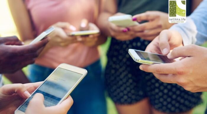 WhatsApp Etiquette : Message Protocols, Emoji Meanings & Call Manners Everyone Should Know